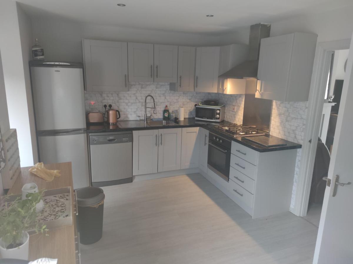 شقة Lewis Square Town House بلفاست المظهر الخارجي الصورة